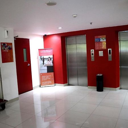 Amaris Hotel Dr. Susilo Grogol Yakarta Exterior foto